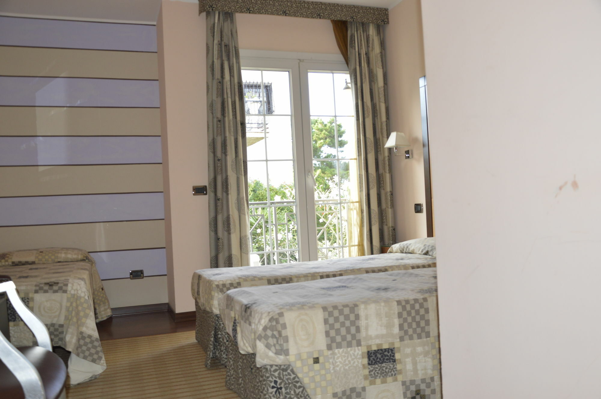 Regent Beach Hotel & Apartments Reggio Calabria Exterior foto