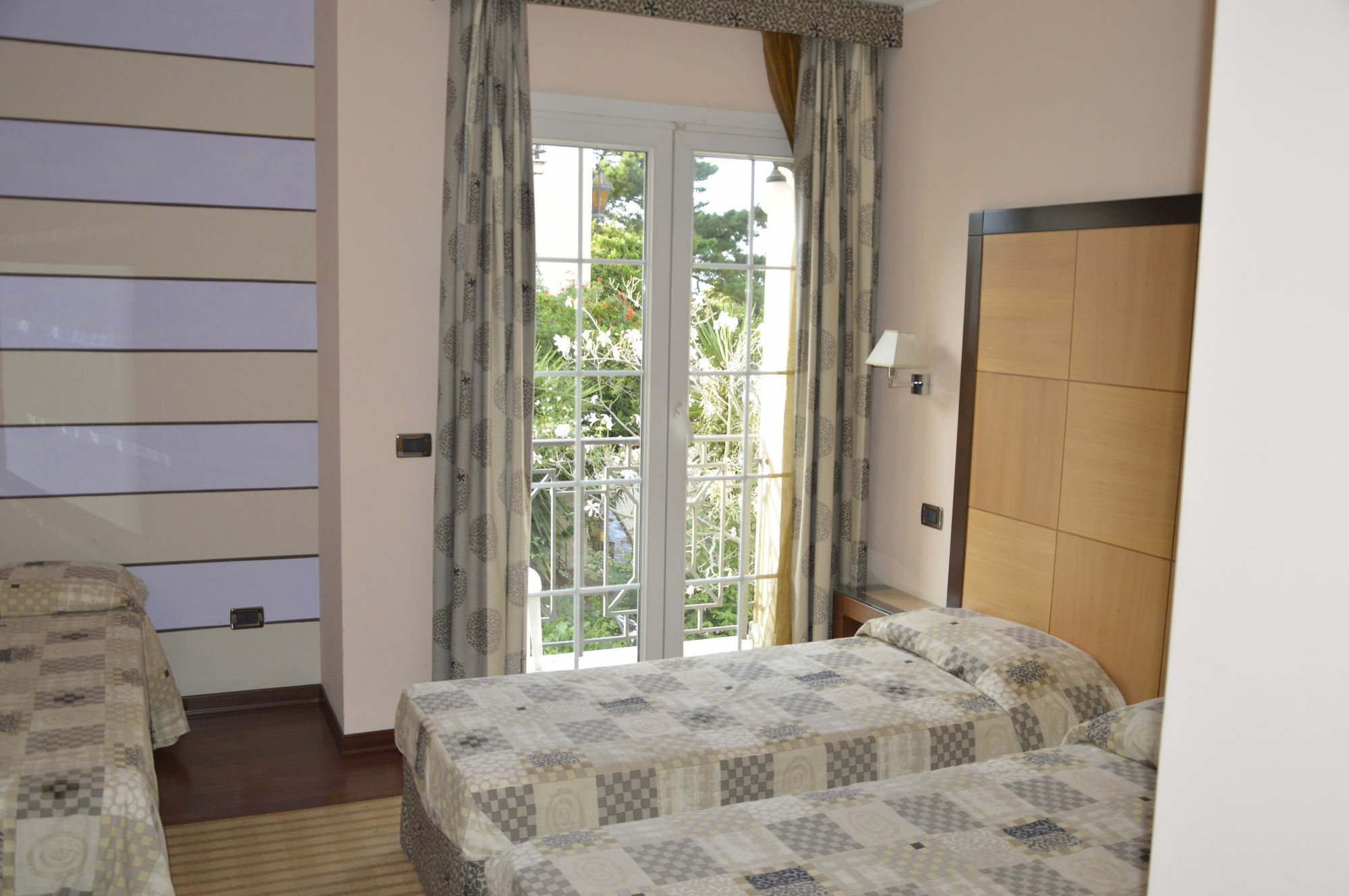 Regent Beach Hotel & Apartments Reggio Calabria Exterior foto